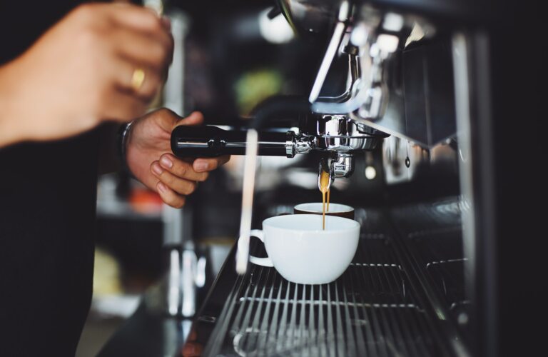 Kaffeemaschinen und Flüssigkaffee Kaffeemaschinen Kaffeeautomaten Flüssigkaffee Kaffeevollautomaten